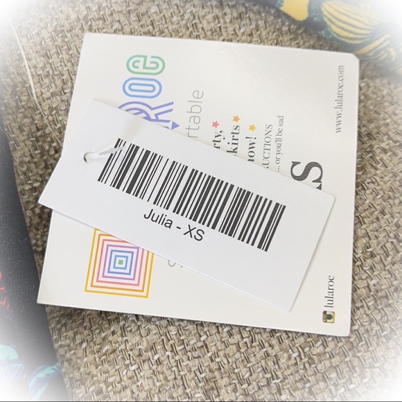 💕New WithTag Lularoe Julia Dress Black Floral💕 - Picture 5 of 8